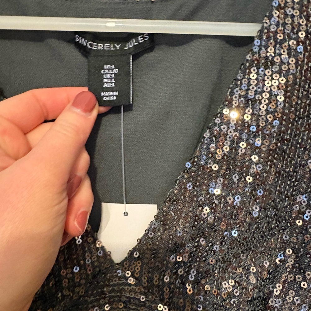 NWT Sincerely Jules Black and Silver Sequin Blouse Crop Top Concert Bachelorette - Picture 2 of 7